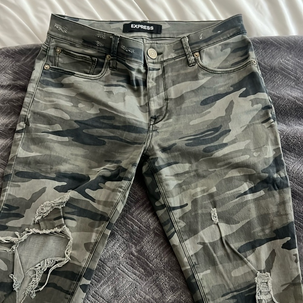 Express camo skinny Jean